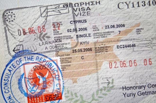 Иммиграция на Кипр: как переехать на ПМЖ при эмиграции из России, жизнь русских в стране